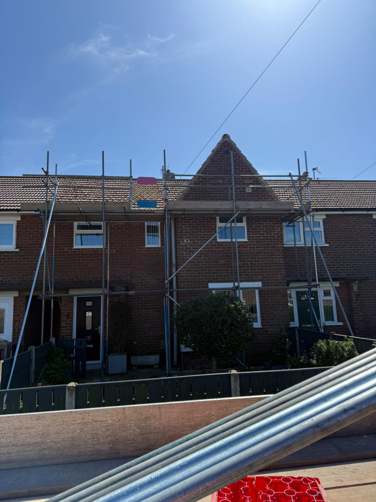 Semi-detached house roof scaffolding